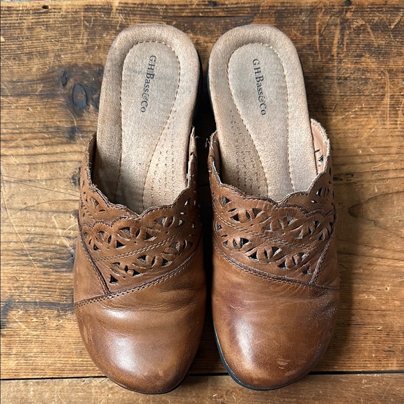 Bass Leather Clogs - Laser-cut Light Tan Leather Slip on Summer Shoes Size 7 - Picture 1 of 9